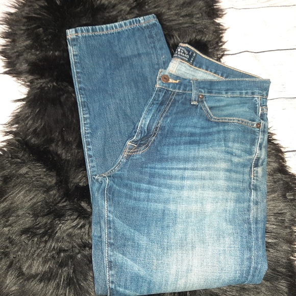 Lucky Brand 221 Original Straight Leg Jeans - Picture 9 of 11